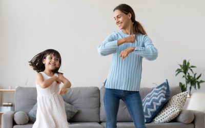 Bonus baby-sitting e novità per colf e badanti: alle trafile burocratiche ci pensa CBS Lavoro